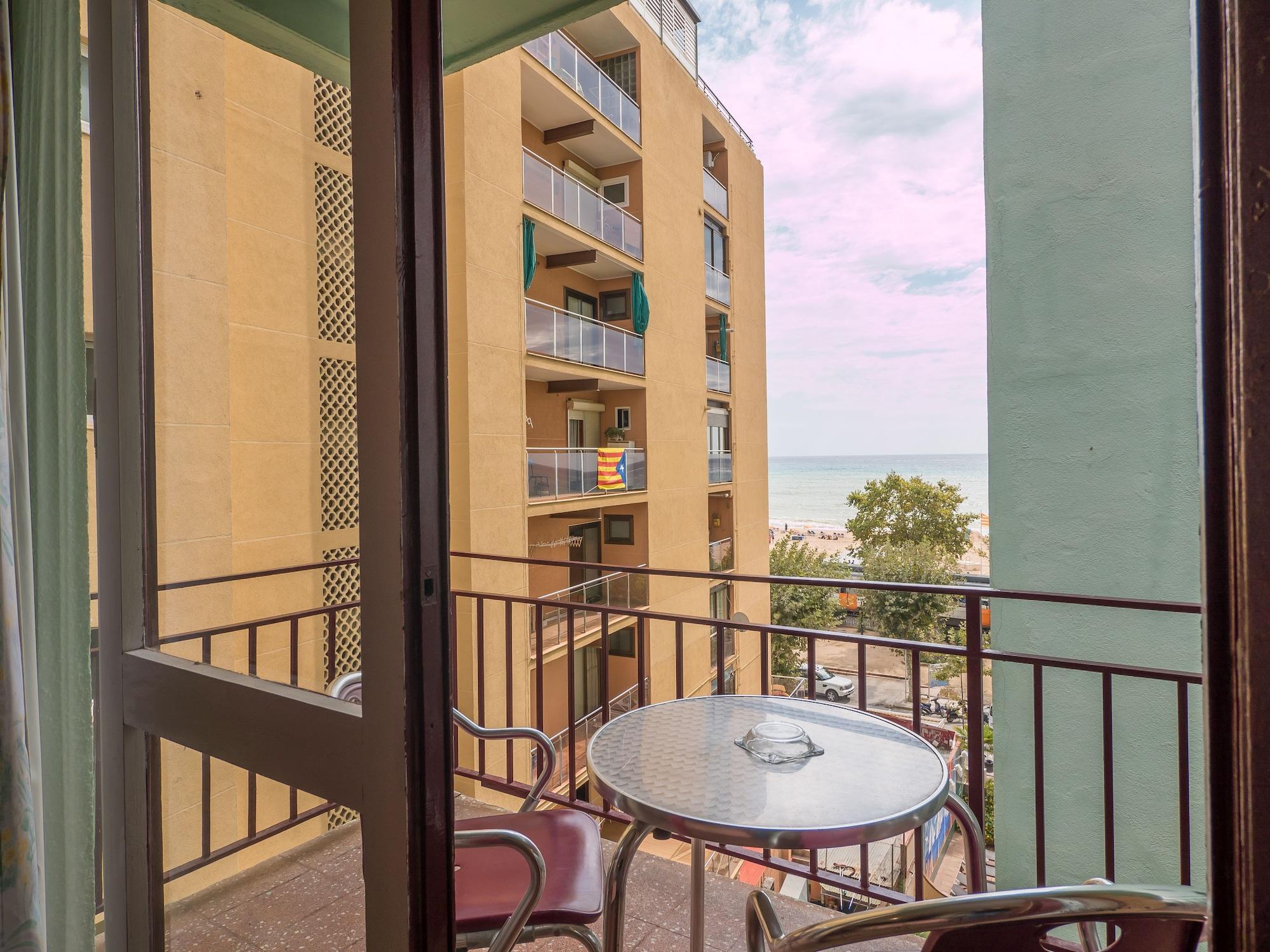 Checkin Garbi Hotel Calella Luaran gambar