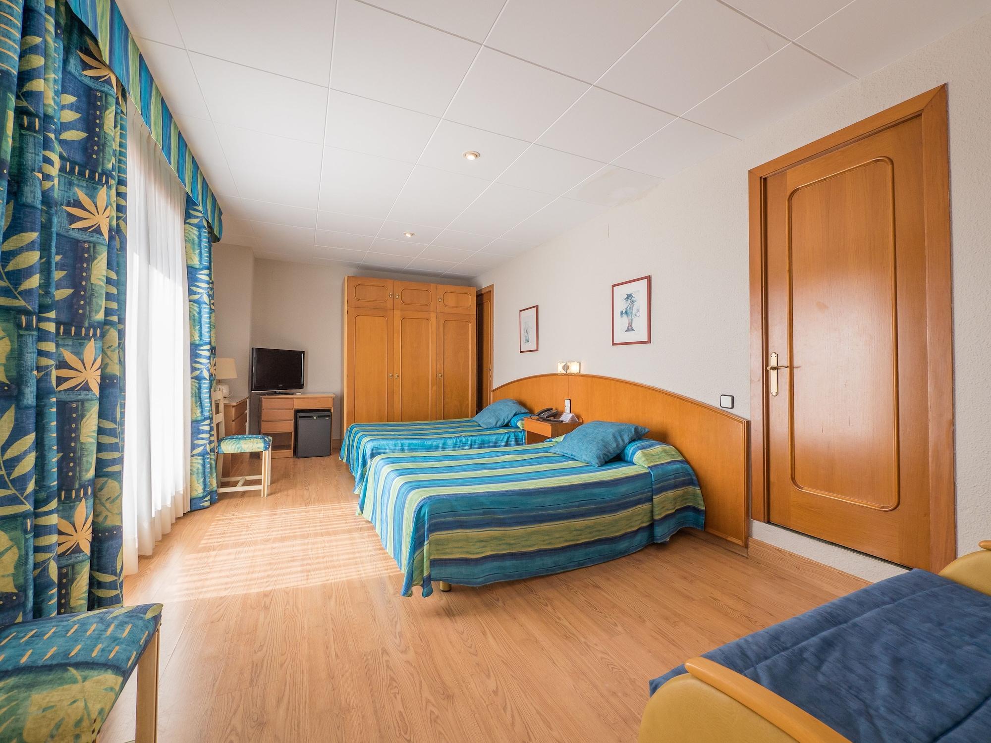 Checkin Garbi Hotel Calella Luaran gambar