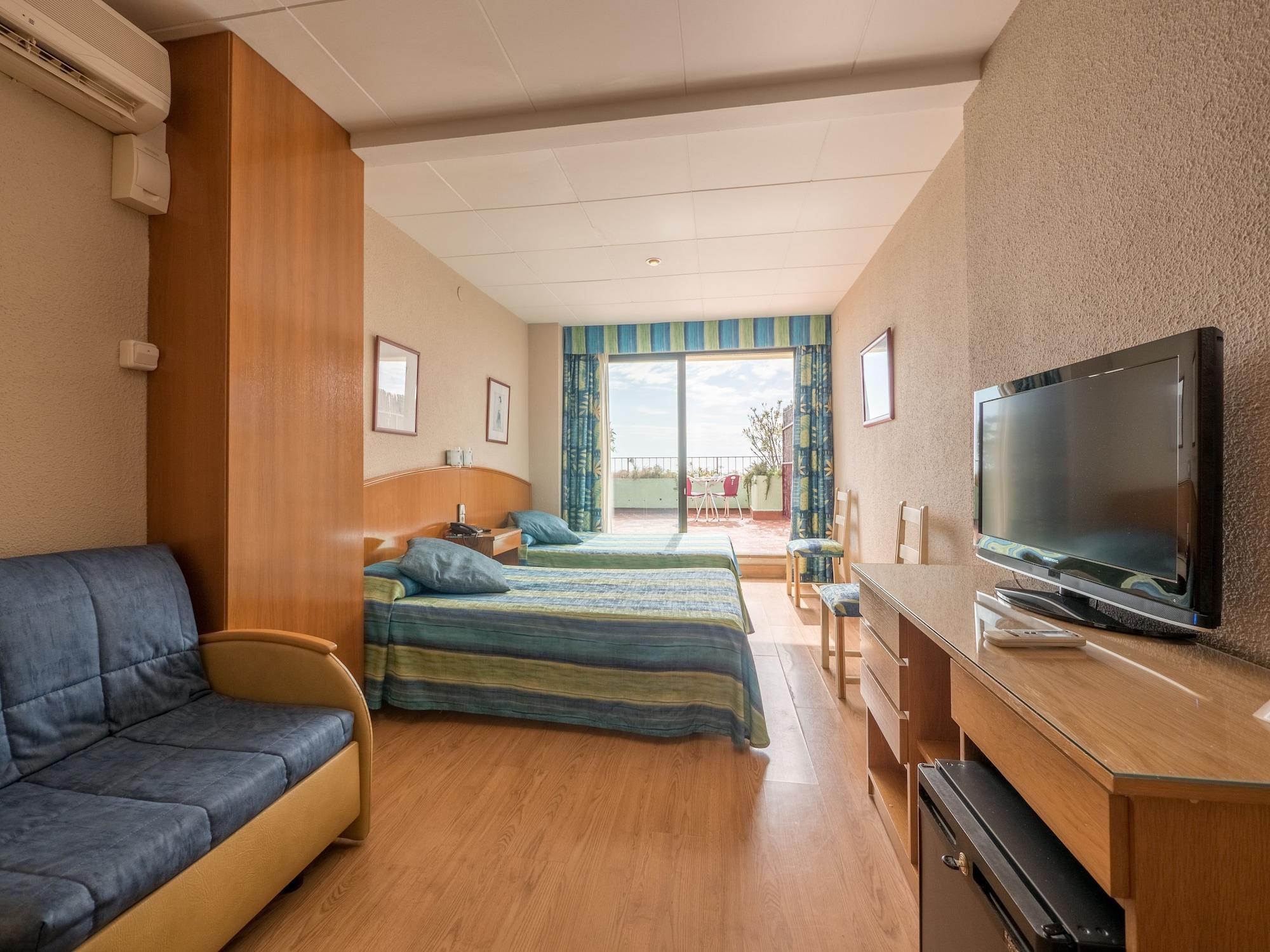 Checkin Garbi Hotel Calella Luaran gambar