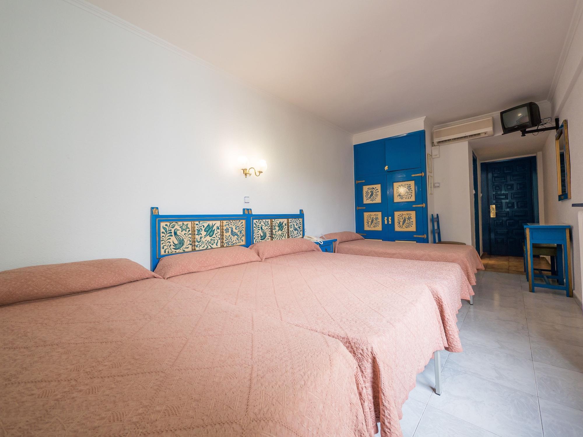 Checkin Garbi Hotel Calella Luaran gambar