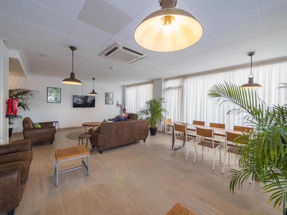 Checkin Garbi Hotel Calella Luaran gambar