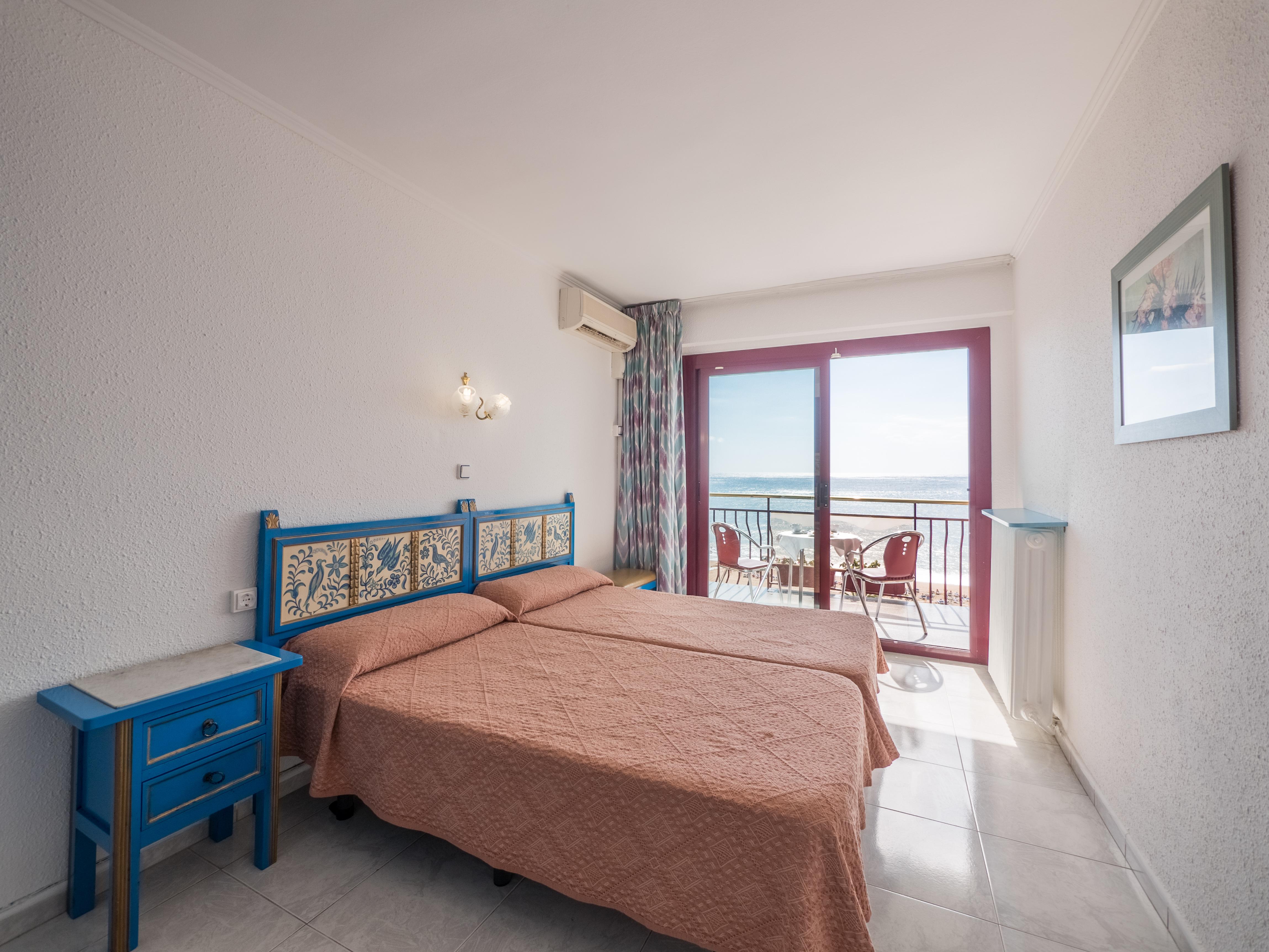 Checkin Garbi Hotel Calella Luaran gambar