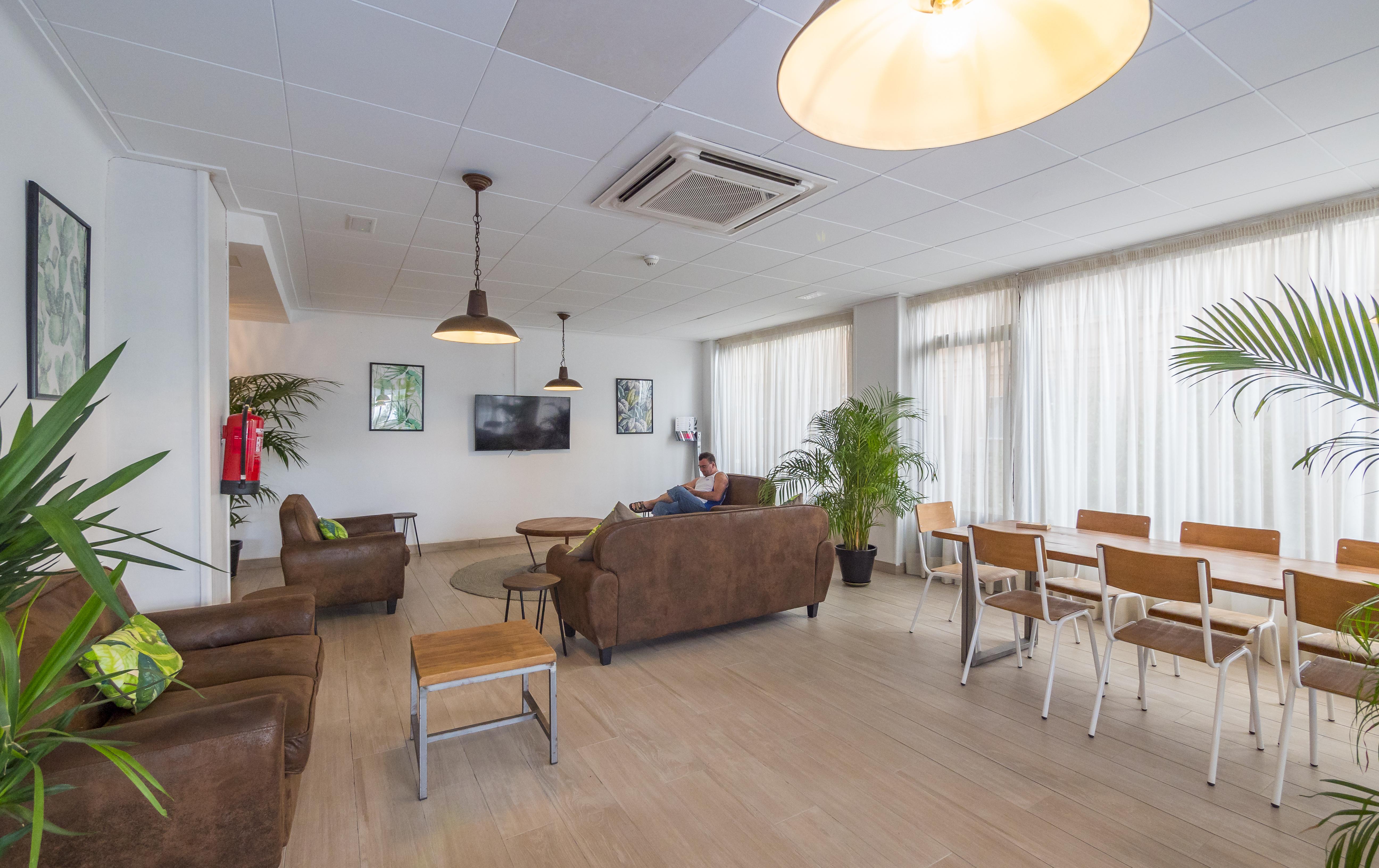 Checkin Garbi Hotel Calella Luaran gambar