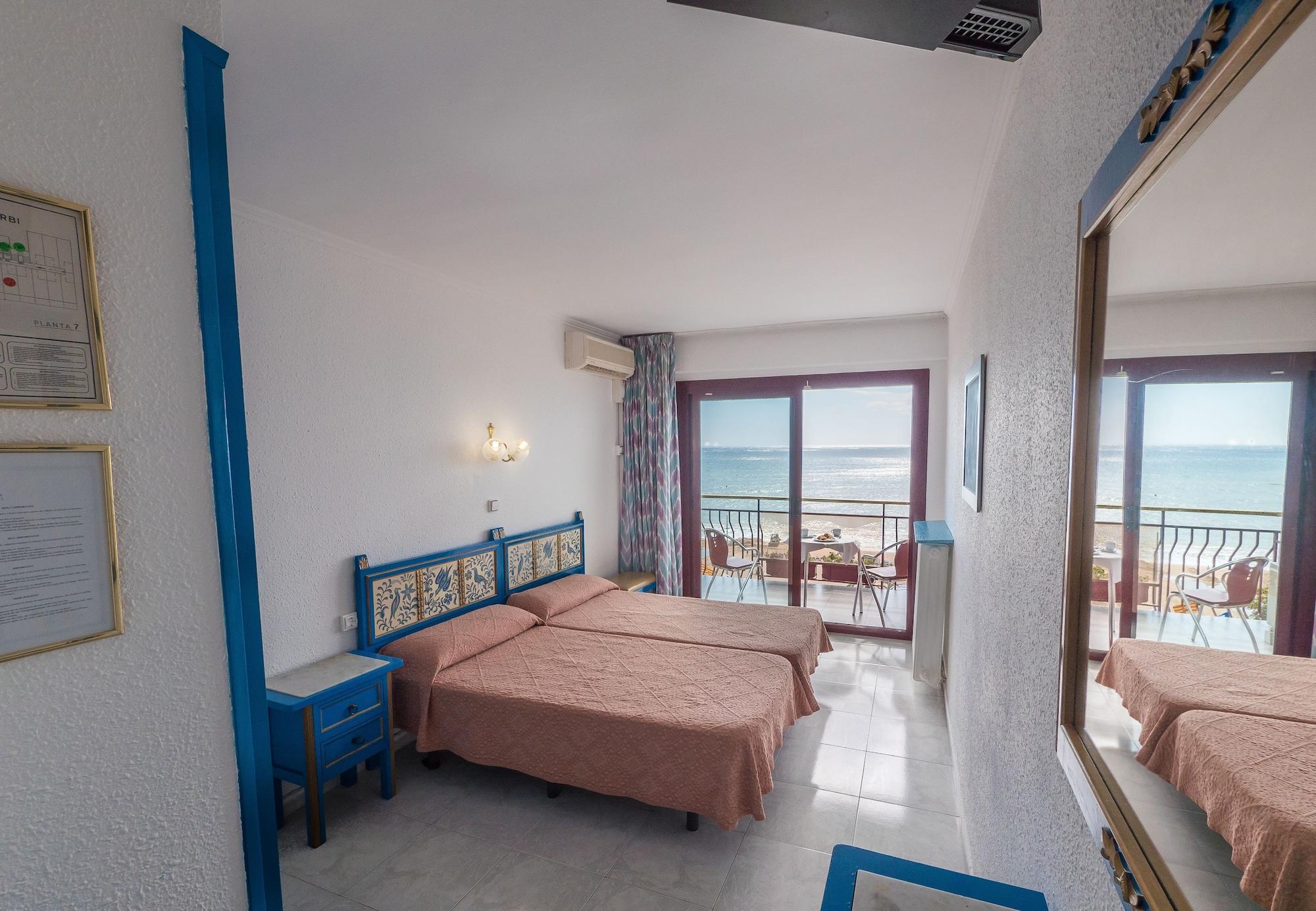 Checkin Garbi Hotel Calella Luaran gambar