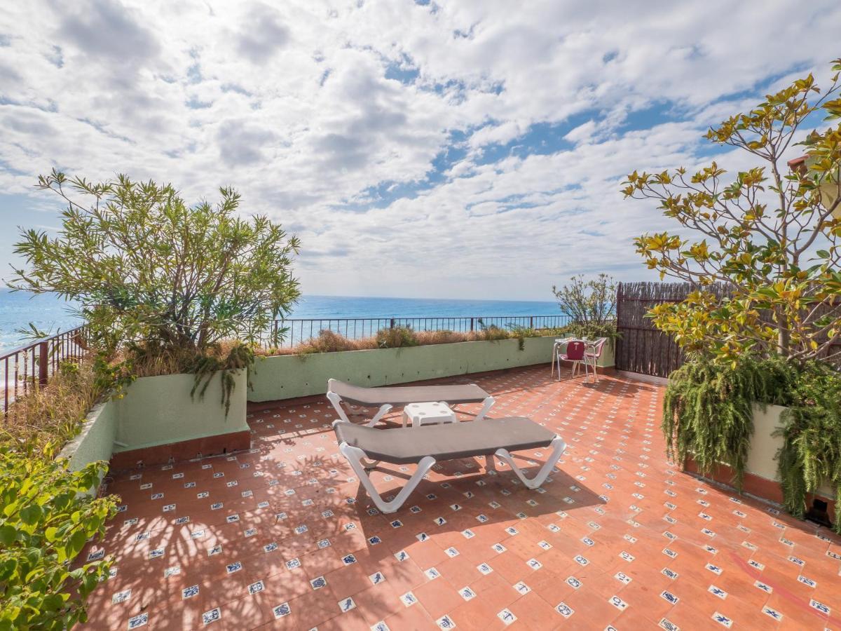 Checkin Garbi Hotel Calella Luaran gambar